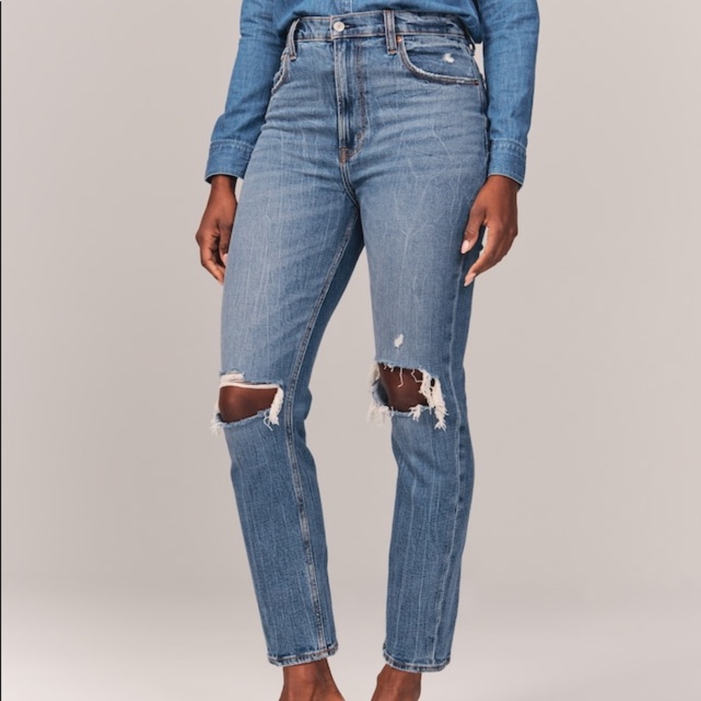 Abercrombie Curve Love Ultra High Rise 90s Straight Jeans 29S